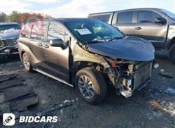 تۆیۆتا سیانا